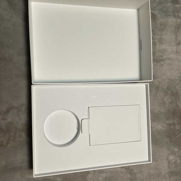 Ipad 8 generation box new - Picture 3 of 6